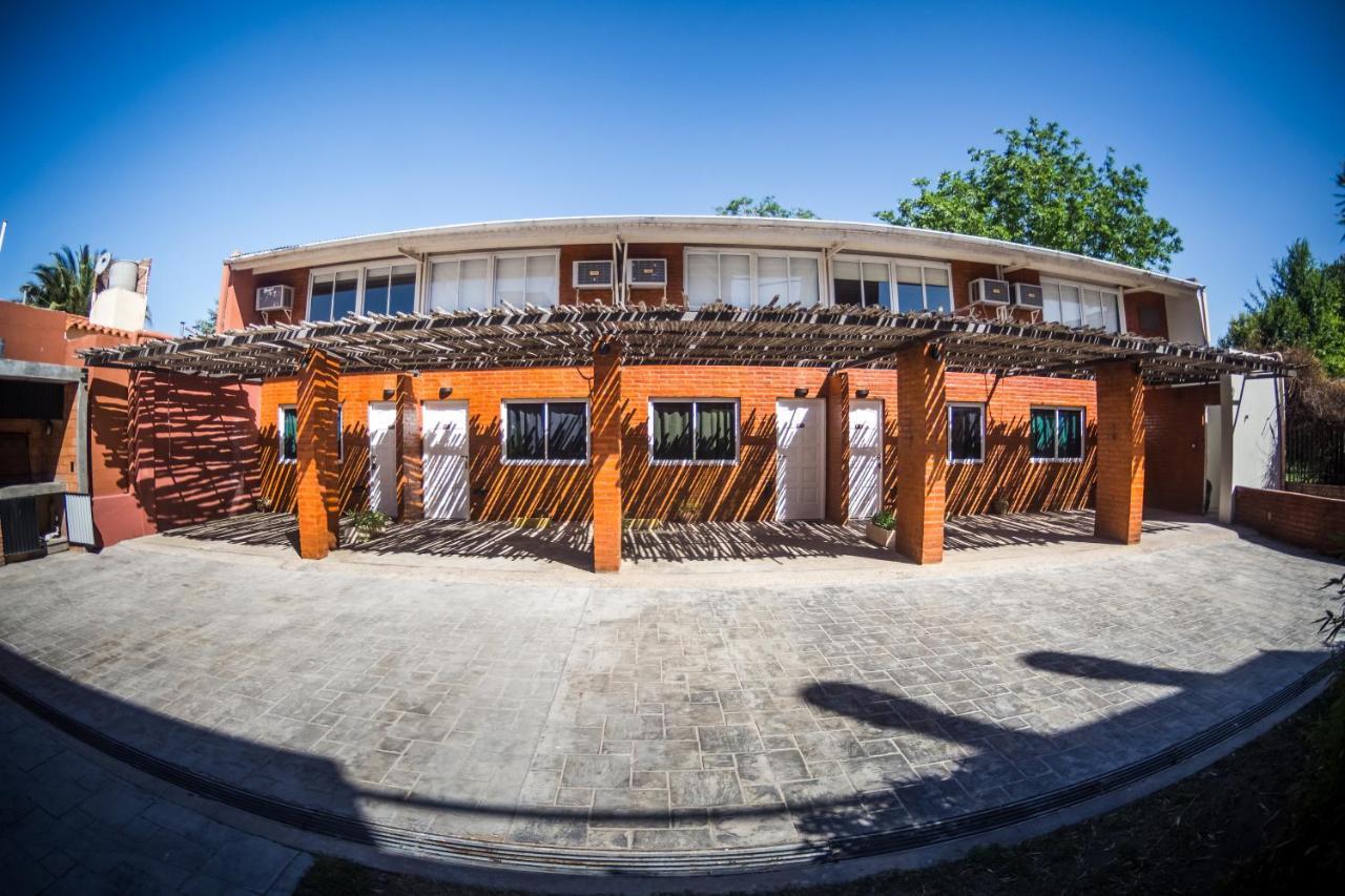 Costalago Suites 3*